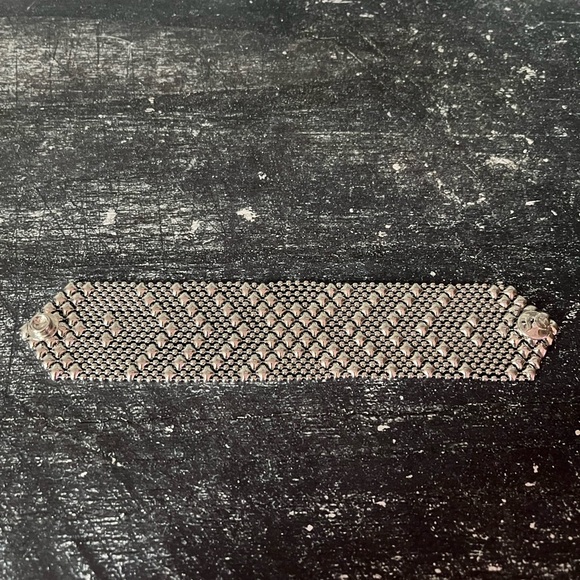 ONLY ONE LEFT! SG Flinging Arrows Liquid Silver Bracelet. - Picture 2 of 5